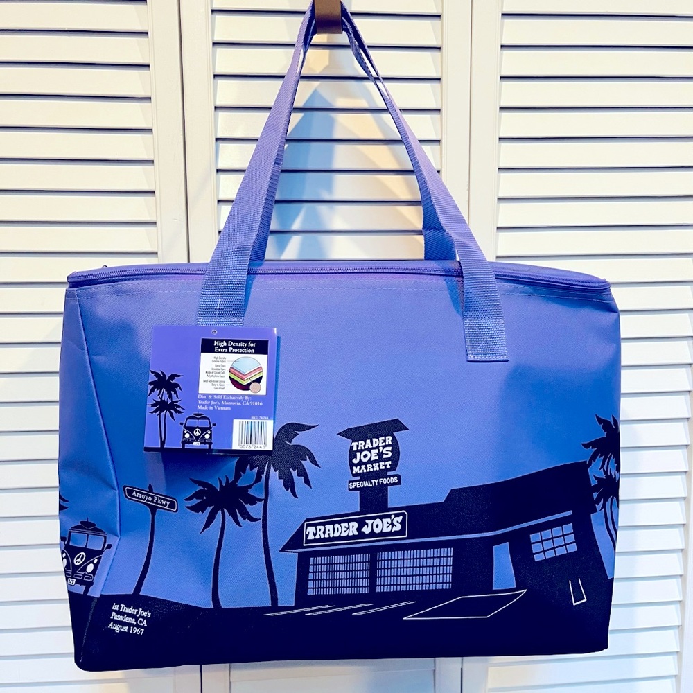 New Trader joe’s lavender large reusable insulated  COOLER BAG 8 gallons